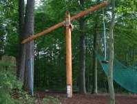 Foto /pics/7932-roemerturmspielplatz_roemerhupf.jpg