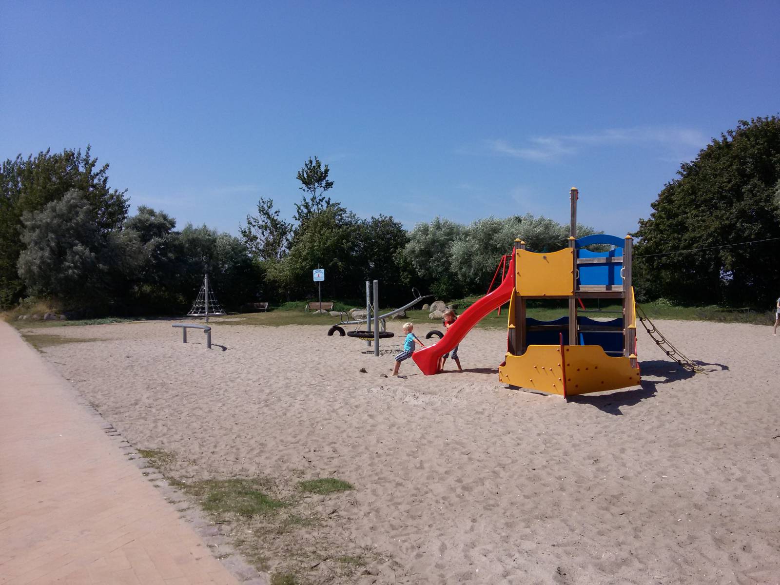 Foto /pics/9021-14385991135991065121996.jpg