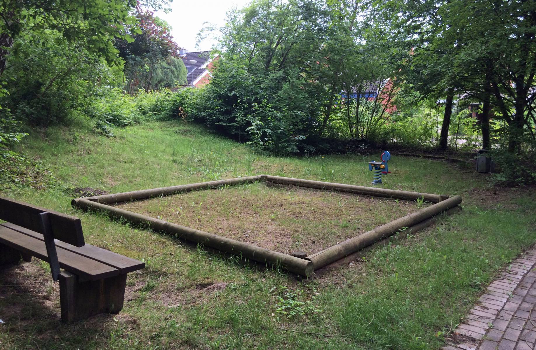 Foto /pics/9241-eichhoernchenweg.jpg