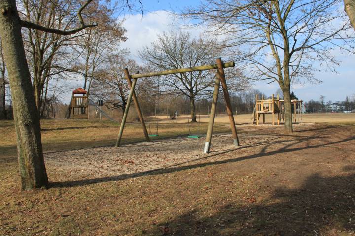 Spielplatz Zur Römerbrücke in Hanau