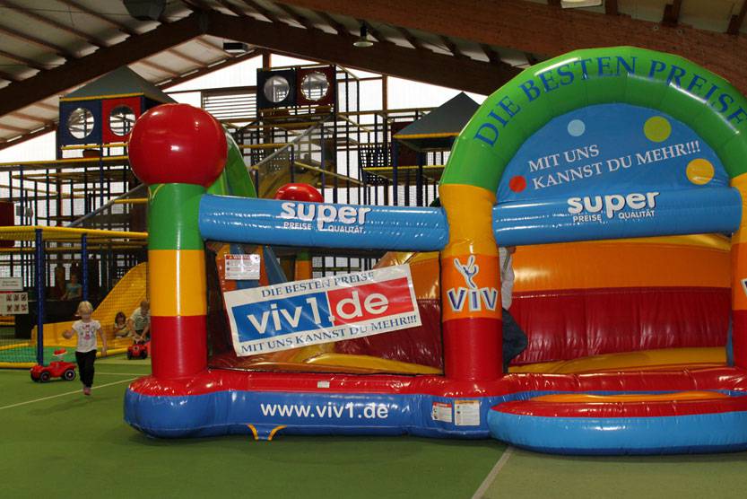 Foto /pics/9878-halle2-gr.jpg